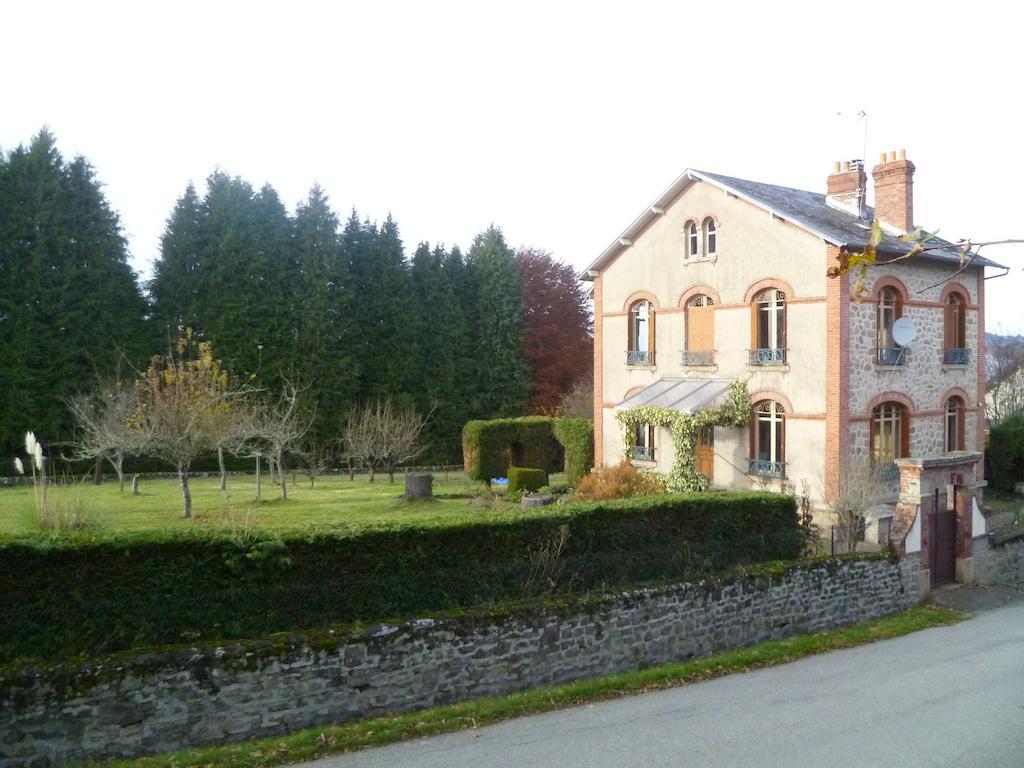 La Maison Du Marchand Peyrat-le-Château Exteriör bild