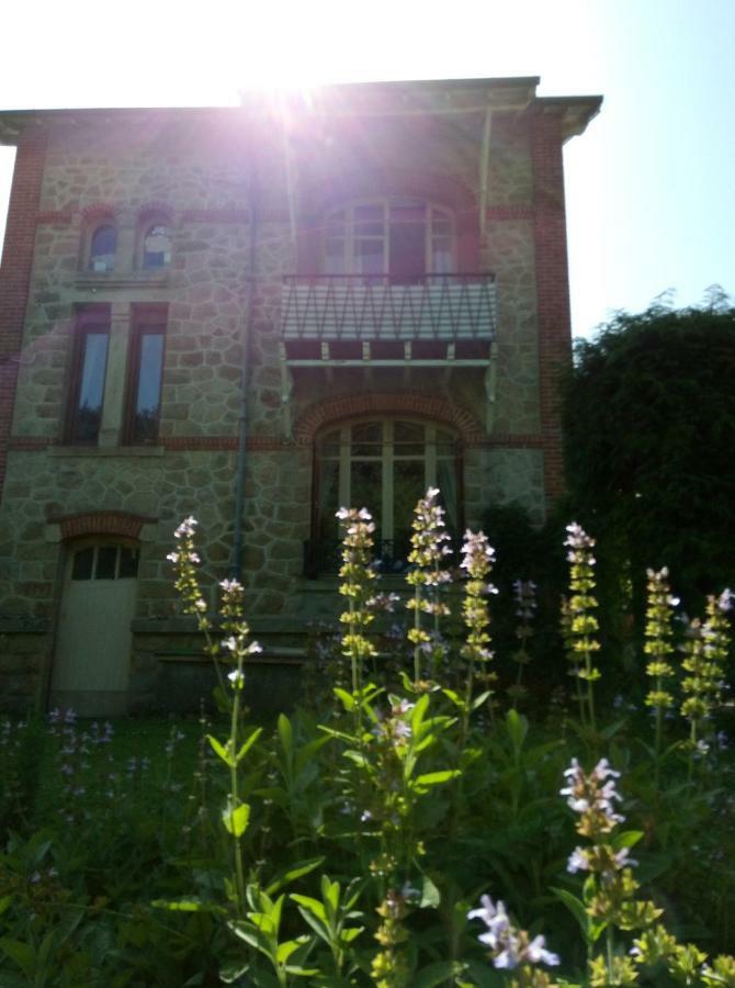 La Maison Du Marchand Peyrat-le-Château Exteriör bild